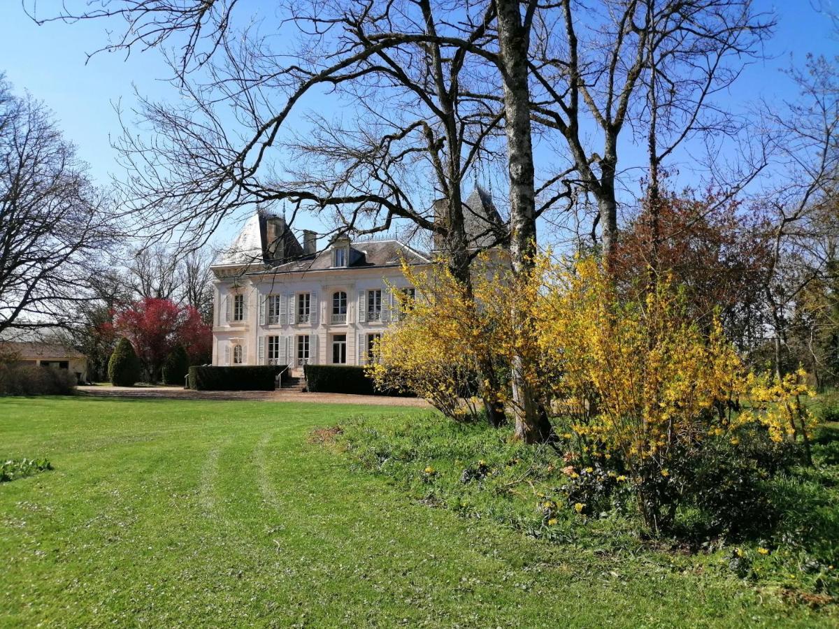 Domaine De Prefond Bed & Breakfast Bengy-sur-Craon Dış mekan fotoğraf